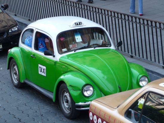 Dieses Kaefer-Taxi in Mexico City hat auch schon bessere Tage gesehen...