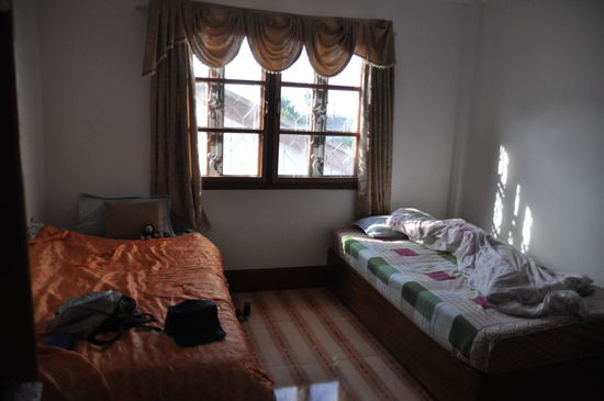 Unser Zimmer, spartanisch aber sauber und warmes Wasser.