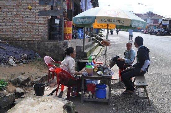 Frühstück am Straßenrand