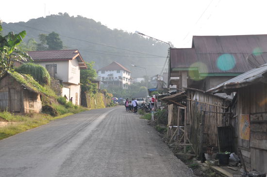 Auch das ist Phongfsaly. Nichts ist los.