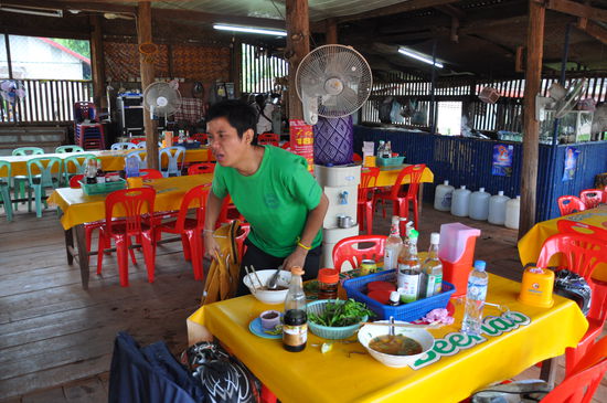 Tja, da schmerzt der Hintern! Eine leckere Nudelsuppe und der Tag ist gerettet.
