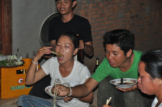 Dadang und Thai, den beiden schmeckts.