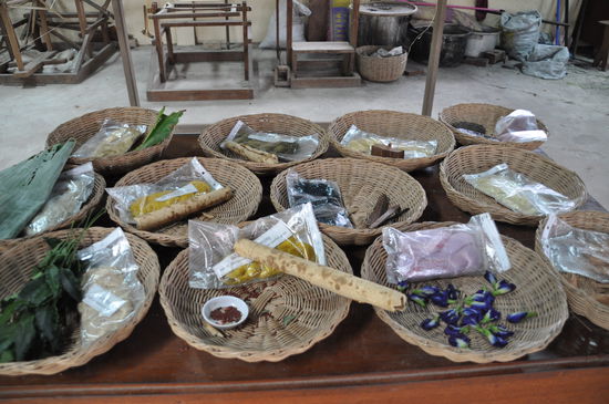 Es werden natürliche Farben verwendet, hier eine Auswahl