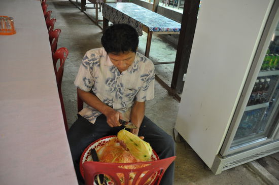 Gigantisch scharfer Papaya-Salat, noch am Abend brannte mir der Mund. Aber super gut!