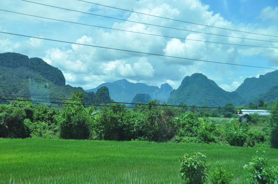 Karstgebirge auf der Strecke nach Luang Prabang