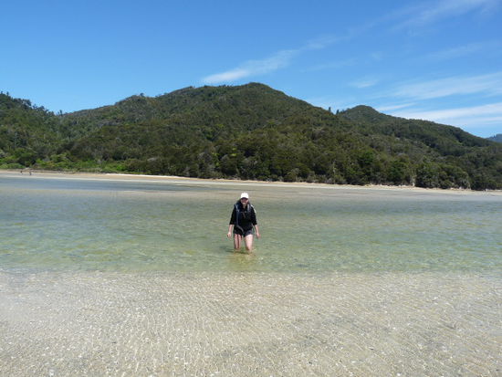 Teilweise stand man bis zum Pippi im Wasser, hier nur bis zu den Knien