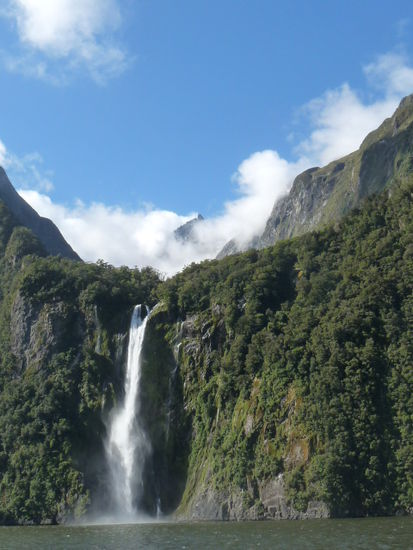154 m hoher Wasserfall