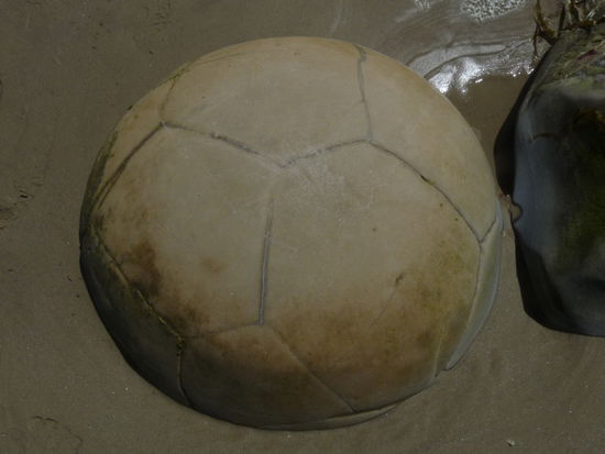Grosser Stein- Fussball