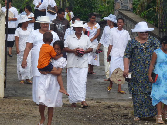 Sonntags in Samoa, nach dem Kirchgang
