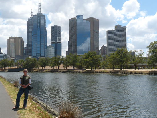 Claudia mit der Skyline