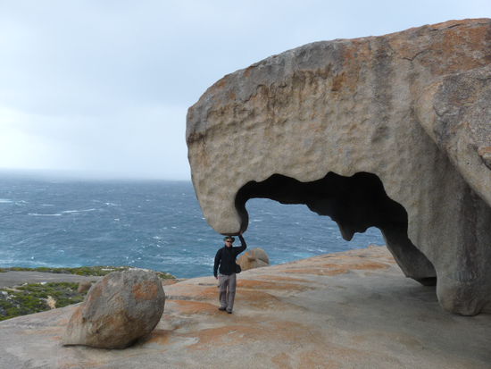 Remarkable Rocks mit Regenwolken
