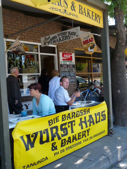 Leckere Bratwurst gabs hier