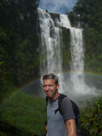 Der kleinere, fast schoenere Tad Yuan Wasserfall. Schoene Abkuehlung!