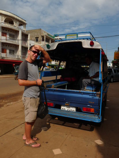 Matze mit Mr. Kos Tuk Tuk