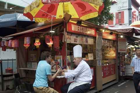 Currywurst und LKW beim Öschi