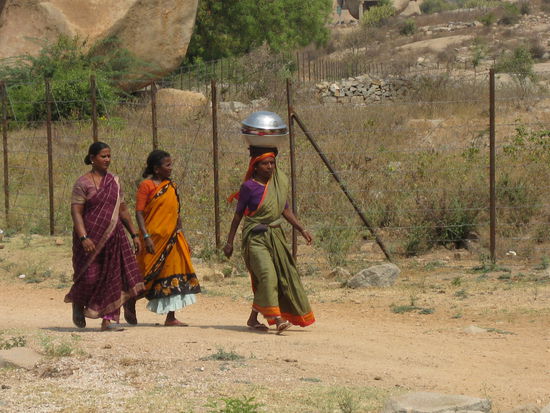 Frauen in Hampi
