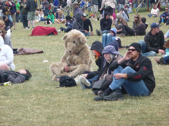 ..der sass wirklich den ganzen nachmittag so da und hat gradeaus geguggt. Na lag vielleicht am billigen Vodka... oder.. k.A. 