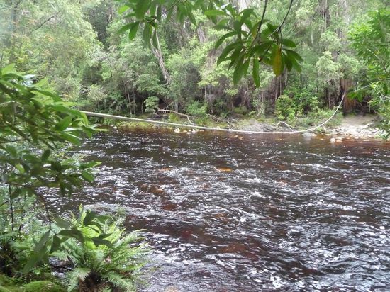 Zuvor kommt mal wieder eine Klammottenspuelanlage (Hier etwas groessere Flussdurchquerung)