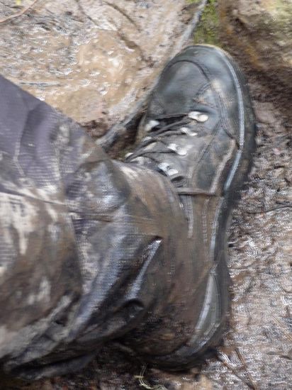 ....Don't bother trying to dry out boots... wobei die Socks sogar trocken blieben (gute Impraegnierung)