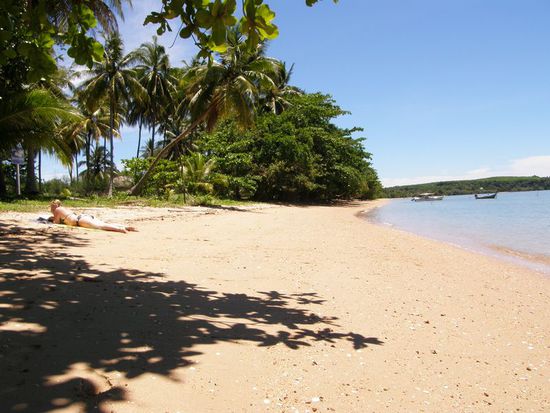 den ganzen Tag allein an einem 2km langen Strand