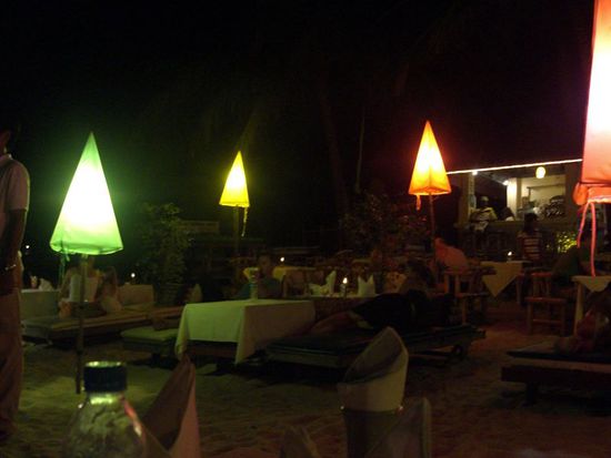 Abends zum Essen ans Meer