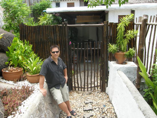 der Eingang zur Anankhira Villa