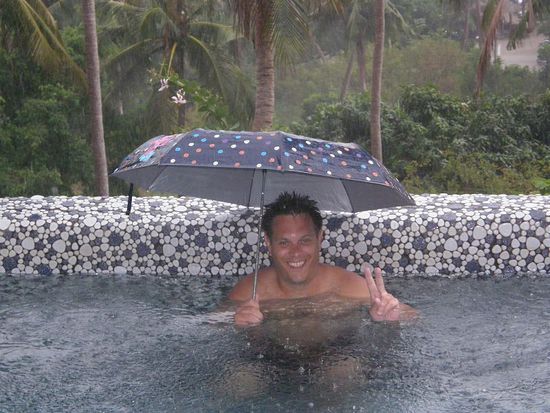 aber merke: ob Regen oder Sonne, Pool geht immer!