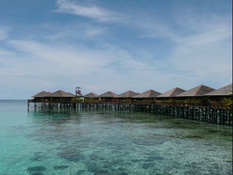 ....unfassbar teures Resort auf Mabul - um als Besucher das Hotel zu sehen, muss man seine Passportnummer hinterlassen....grrrrrr