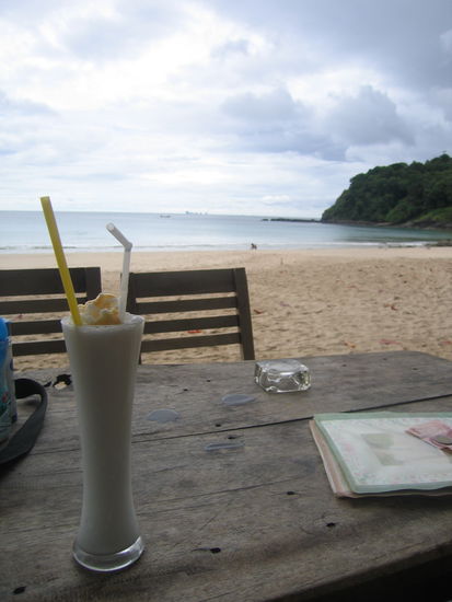 es gibt sie auch hier noch..einsame Straende, aber wenige
mmmmmhhhh, lecker CoconutShake...