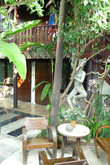 das blaue da oben , is' Naddel, vor unserem Zimmer....