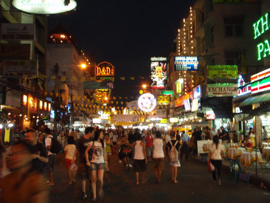 Buntes Treiben auf der khoa san road