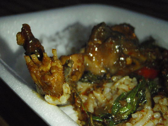 Ausgequarkt: Froschbein auf Reis 