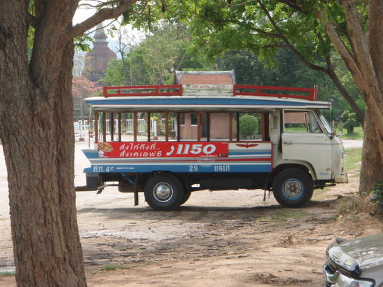 Einer der Shuttelbusse die uns zu den Tempelanlagen hinbrachten und abholten.