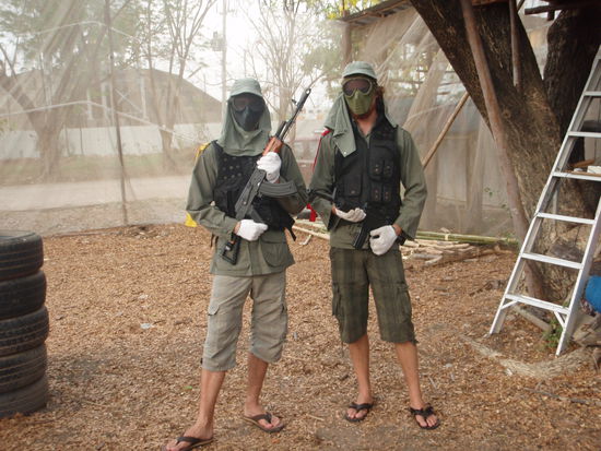 Mit Kampfstiefeln ins Vergüngen 