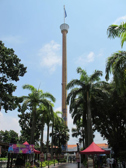 Der Tiger Sky Tower (die Gondel is grad unten, also net zu sehn)