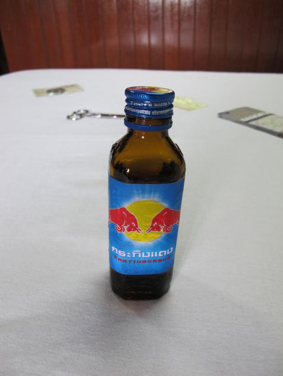 Das Red Bull Fläschchen