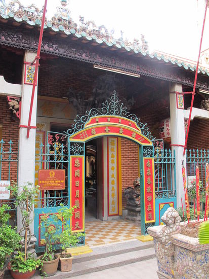 Der Eingang der Phuoc-An-Hoi-Quan-Pagode