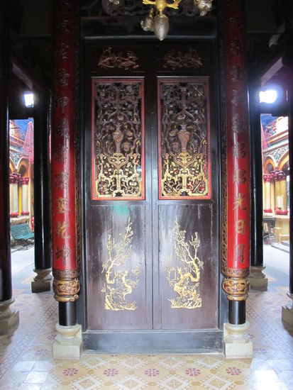 Und das letzte Mal aus dem Inneren einer Pagode in Saigon