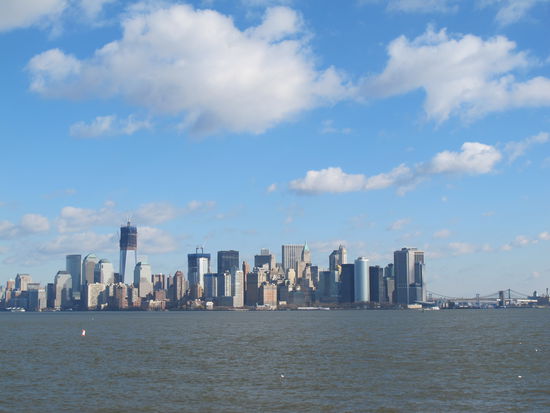 Und jetzt rechts mit der Brooklyn Bridge 