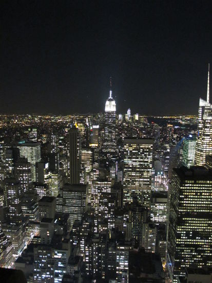 Nochmal in original Entfernung, im Hintergrund das höchste helle Gebäude is der Freedom Tower