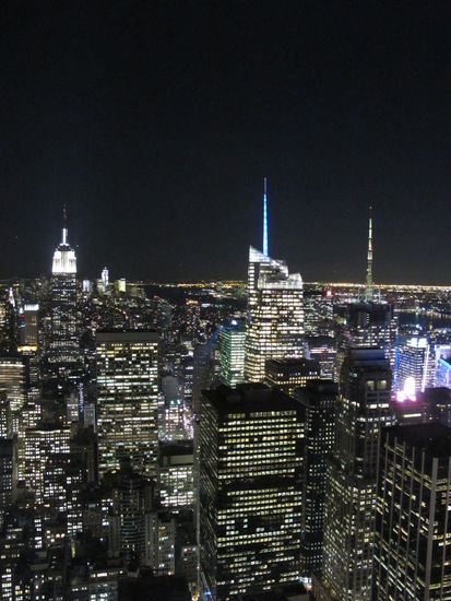 Blick nach Südwesten, das Helle rechts im Bild is der Times Square