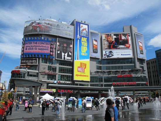 Dundas Square