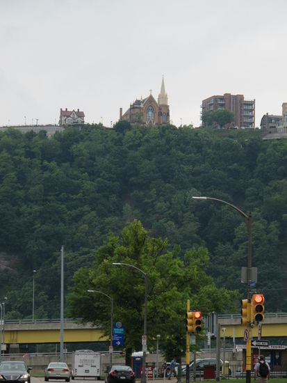 Da is die Kirche wieder