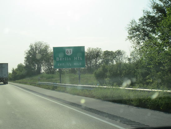 Wer will scho nach Berlin, 2. Ligastadt, unfähig nen Flughafen zu bauen 