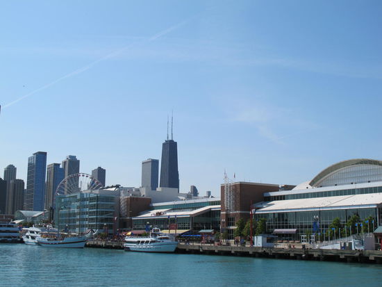 Navy Pier von Süden aus gesehen, kurz vorm Anlegen