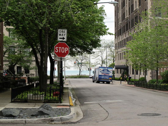 Da hinten is der See 