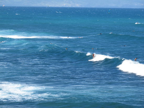 Da reiten sie, die Surfer