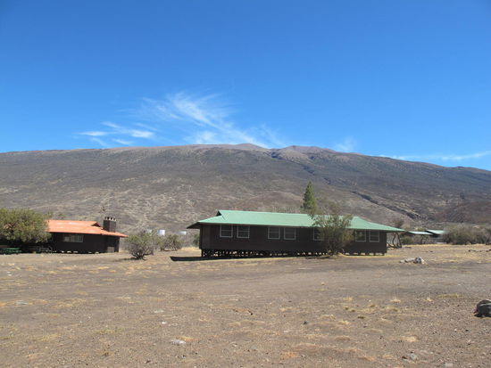 Mauna Kea, man bekommt ihn wenn man so "nah" an ihm ist, gar net ganz drauf, so breit is er