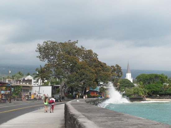 Man sollte am Besten net die ganze Zeit am Ufer entlang laufen, außer man will ne Dusche