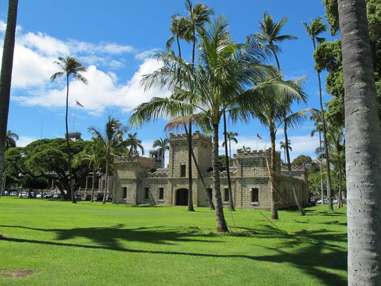 'Iolani Barracks